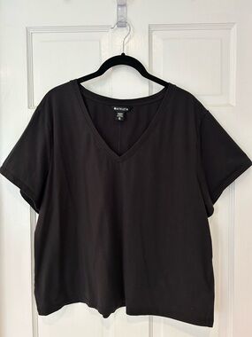 Athleta Essential V-Neck Short Sleeve Top Black XL